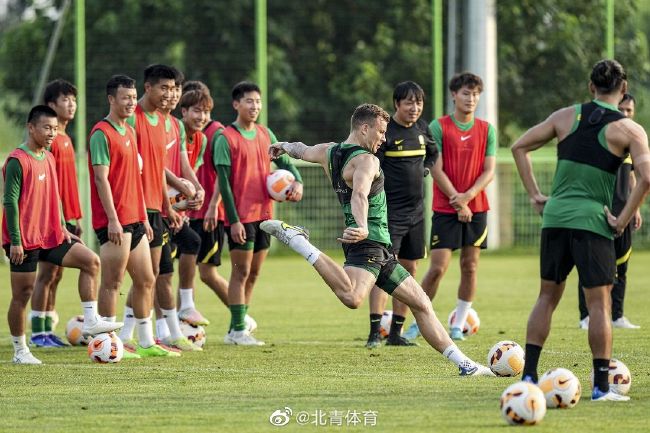 若说让陈小昭成为叶大师的女人，施天齐不敢奢想。